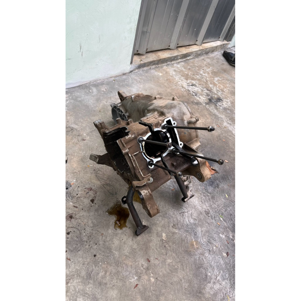 Crankcase krengkes Kanan kiri Lexi 125 / Aerox 155 old original copotan motor kondisi jos