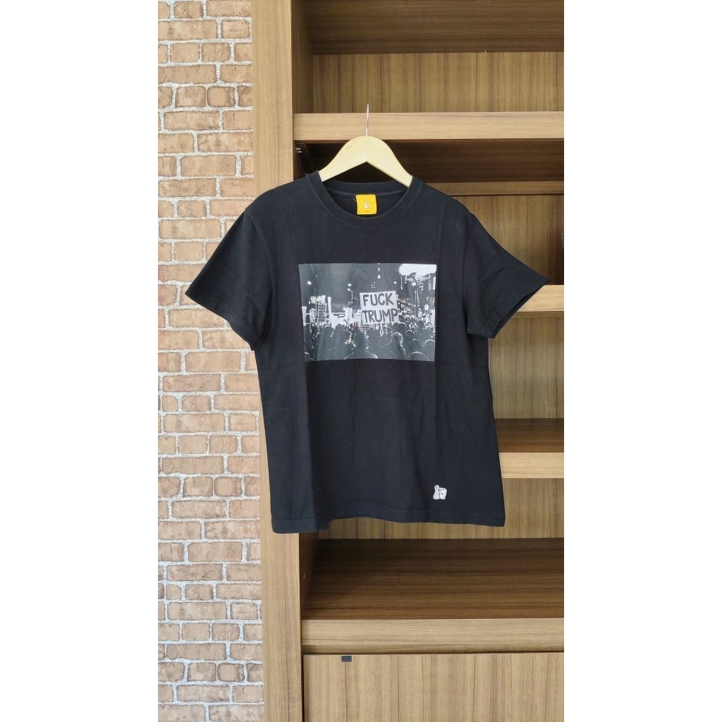 Kaos FR2 Fxxk Trump Fxxking Rabbits Tee