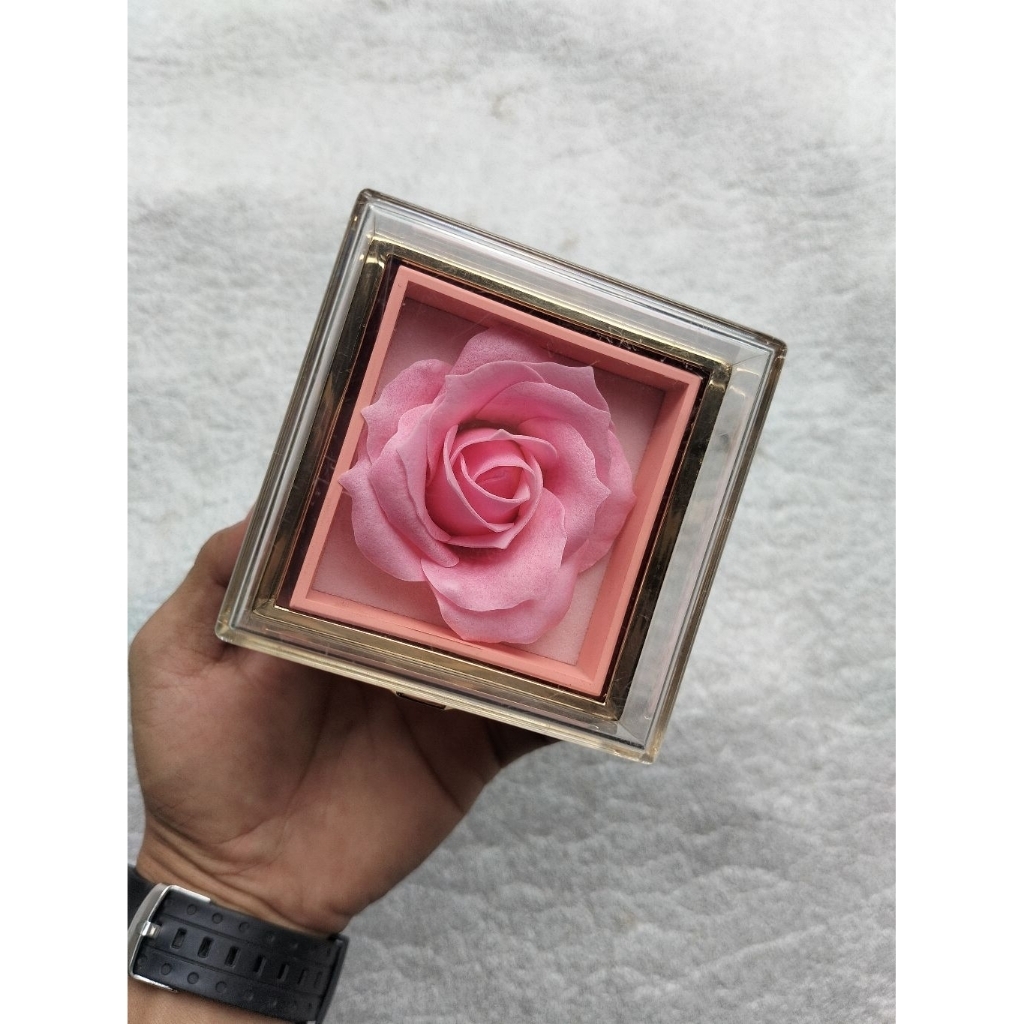 KOTAK PERHIASAN CINCIN Rotating Hidden Flower Box Jewelry BEKAS