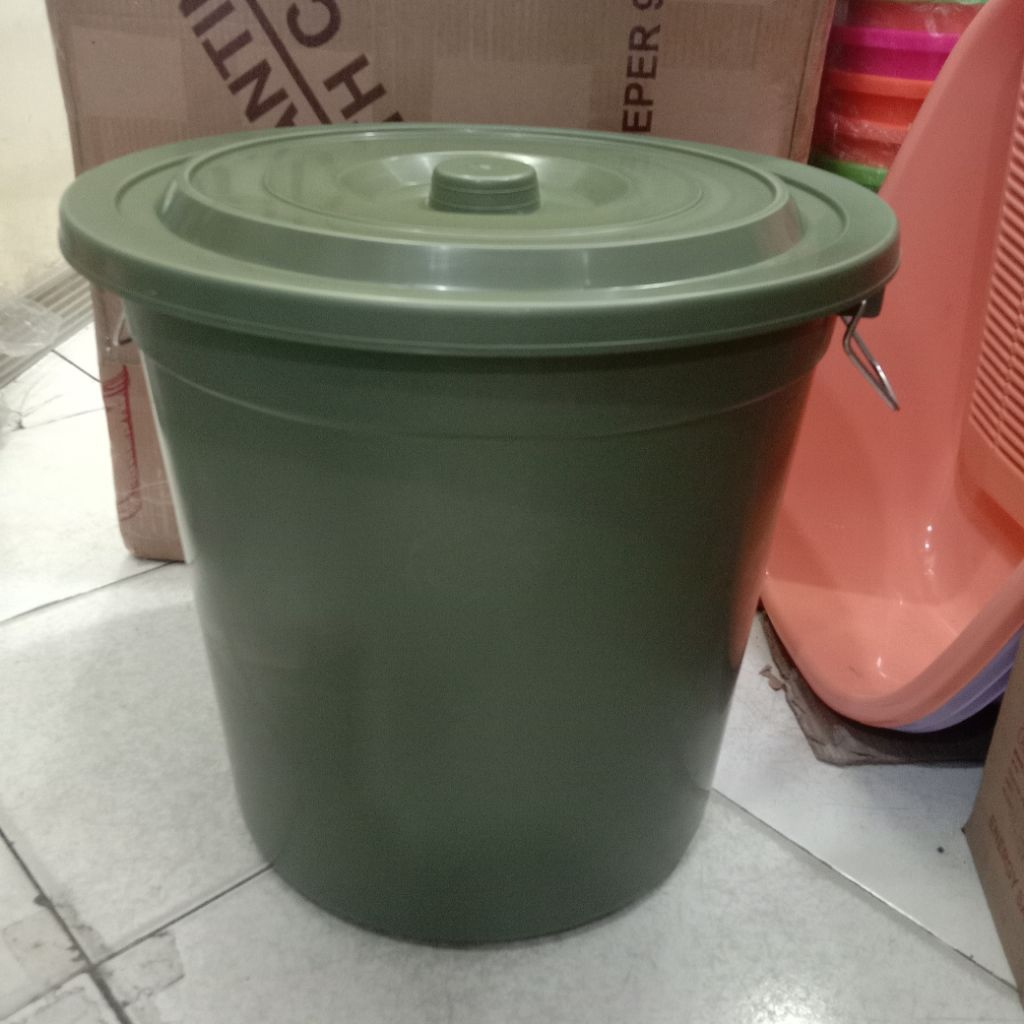 EMBER 50 LITER TUTUP HIJAU / EMBER PLASTIK