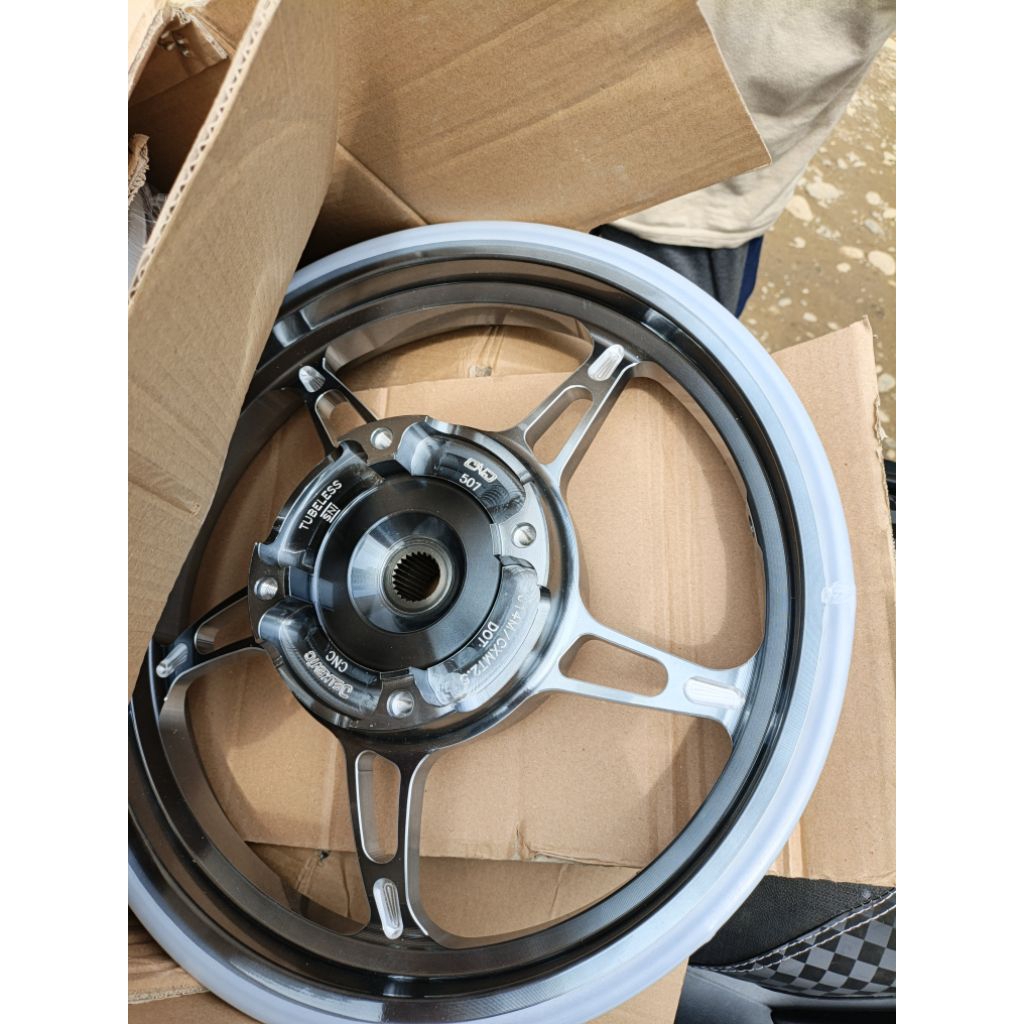 velg Delkevic vario 160 ABS (belakang cakram) ring 14" warna titanium