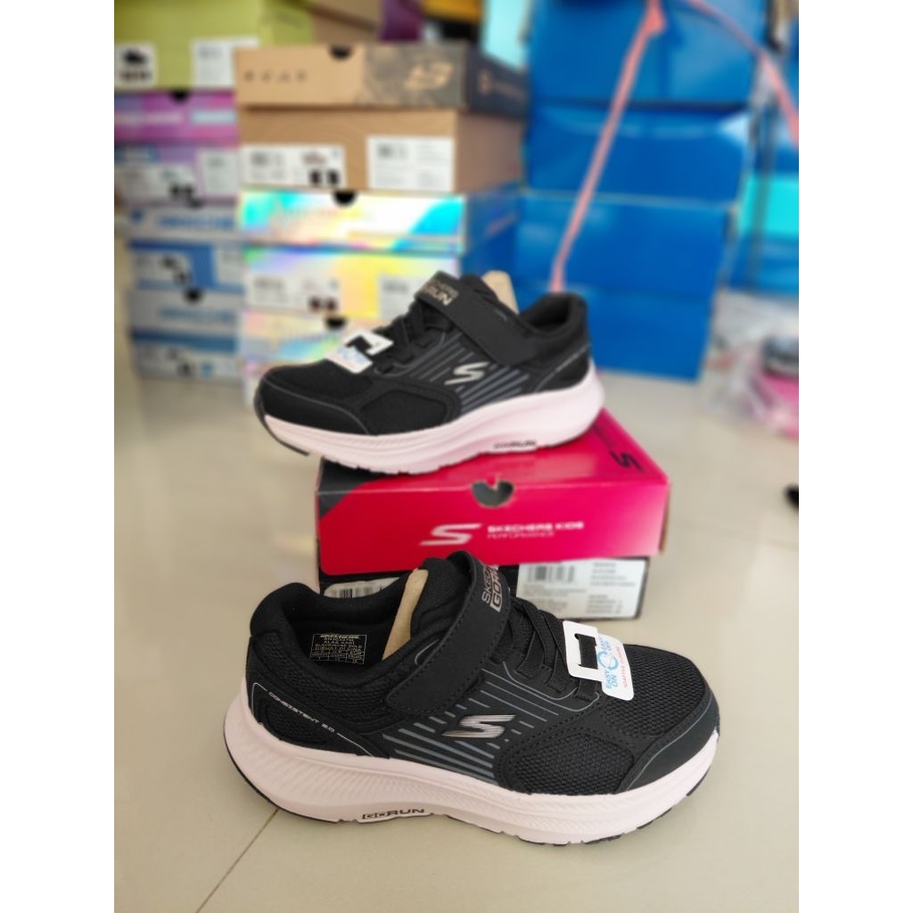 SEPATU SEKOLAH SKECHERS | SEPATU SEKOLAH HITAM PUTIH SKECHERS | Sepatu sekolah