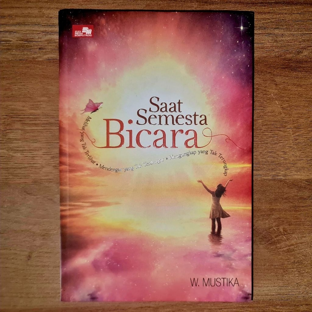 Buku "Saat Semesta Bicara" karya I Wayan Mustika