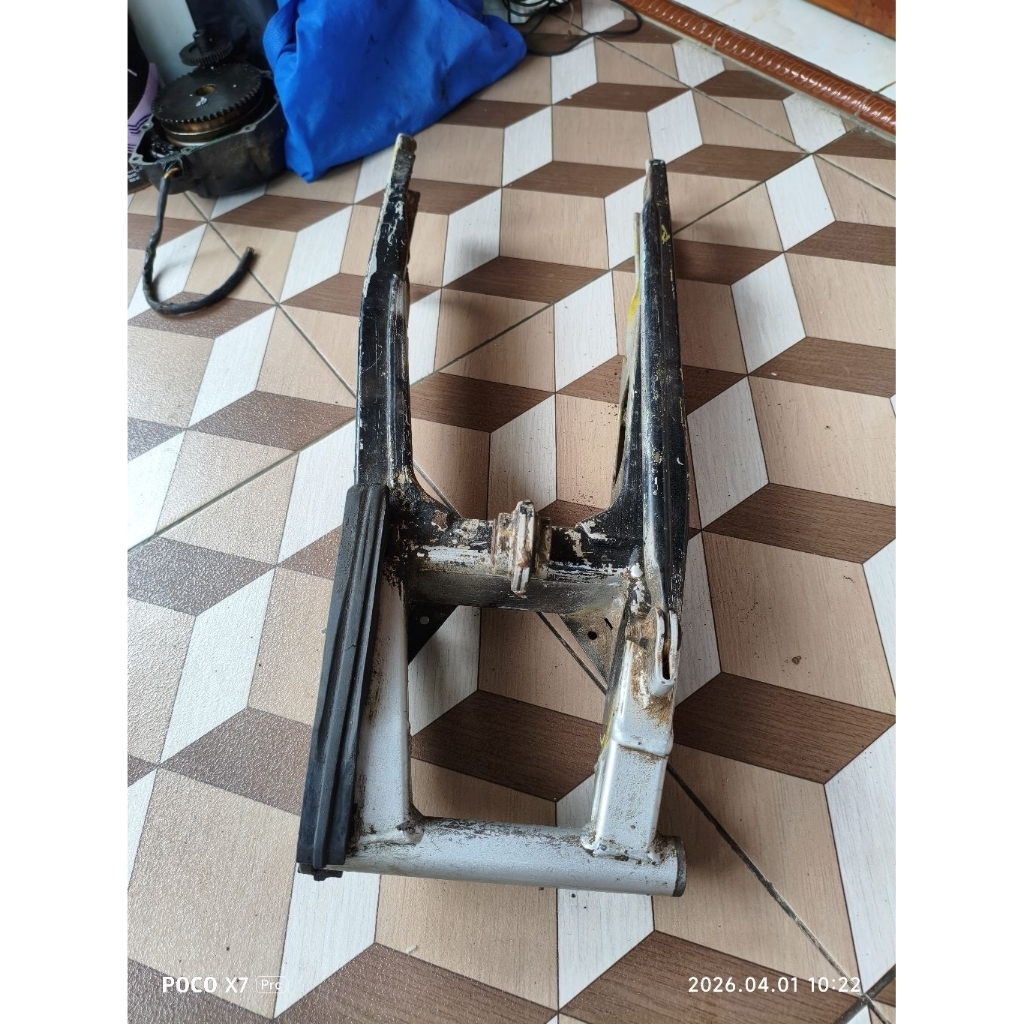 swing arm sasis capit udang lengan ayun Yamaha Vixion old lama original ori asli second