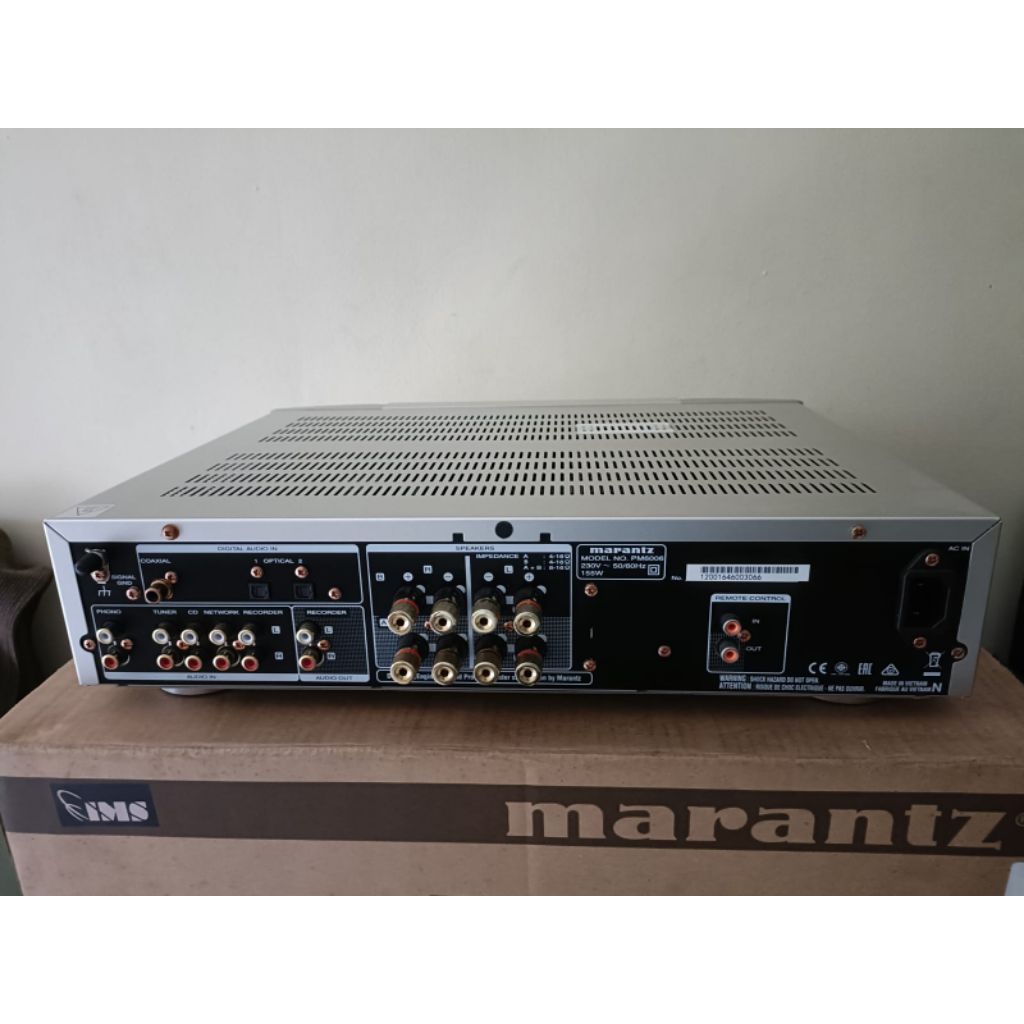 Marantz PM 6006 integrated amplifier