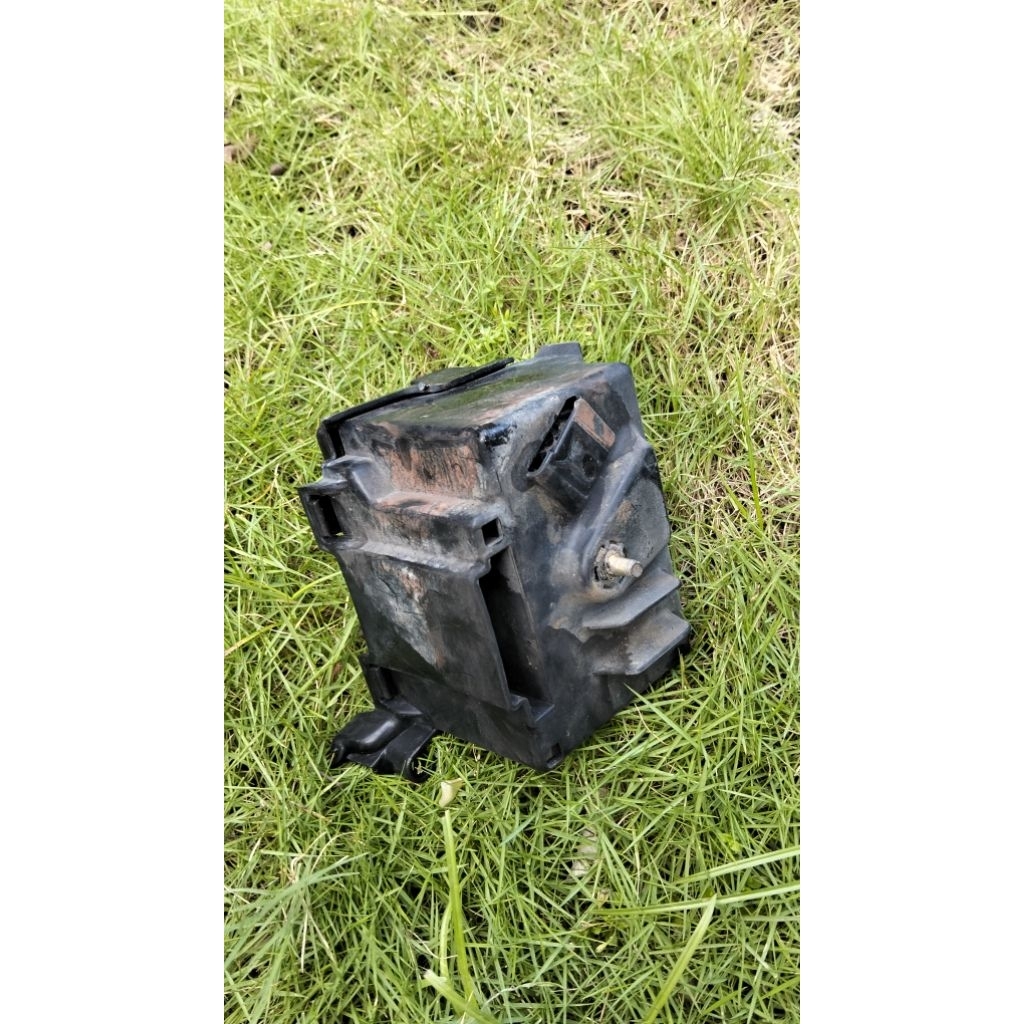 COVER AKI SUPRA 125 HELM IN ORIGINAL