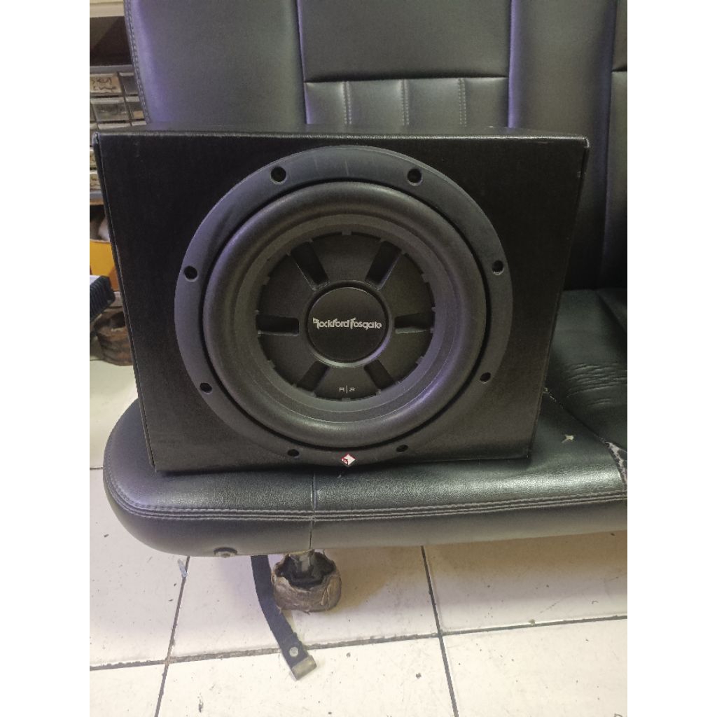 Subwoofer rockford R2 ( 10 inch  ) + Box subwoofer