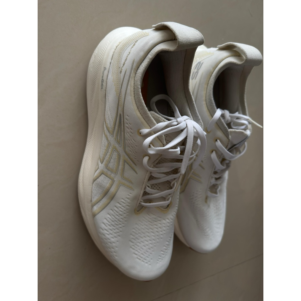 ASICS GEL NIMBUS 25 WHITEGUM PRELOVED