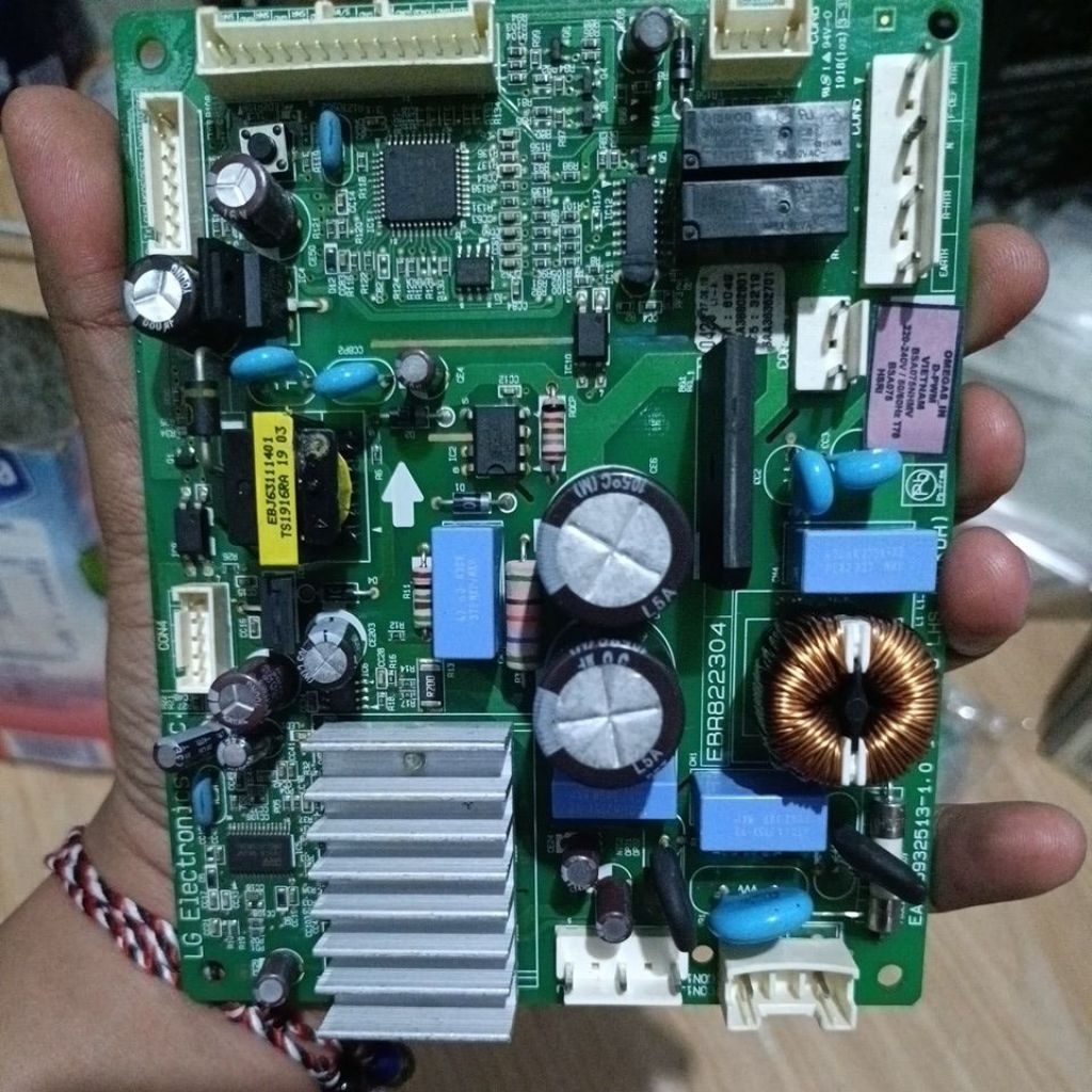 modul kulkas inverter LG EBR822304