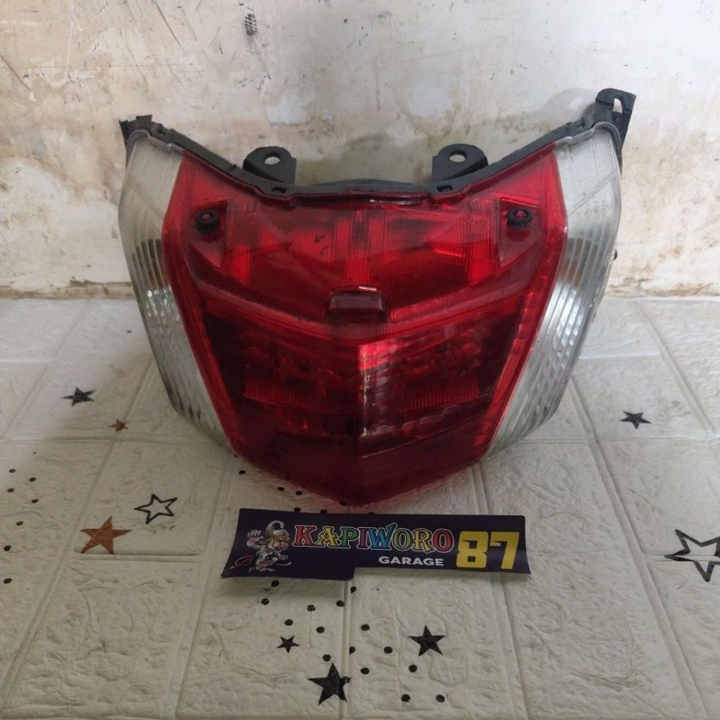 lampu stopan belakang Yamaha NMAX 2018 old