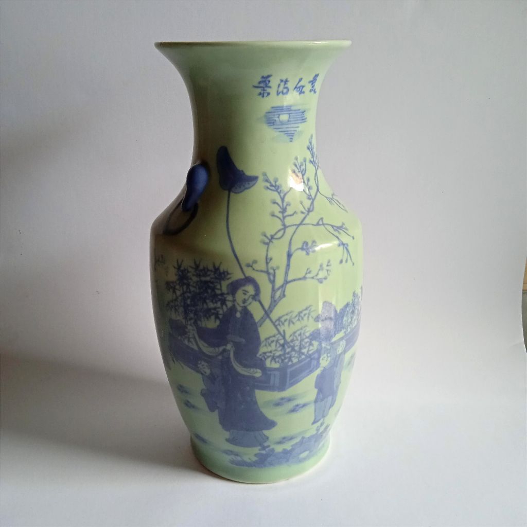 Antik Vintage Vas Guci Porselen Cina Celadon Lukis Tangan T.35,5cm Utuh Layak Koleksi
