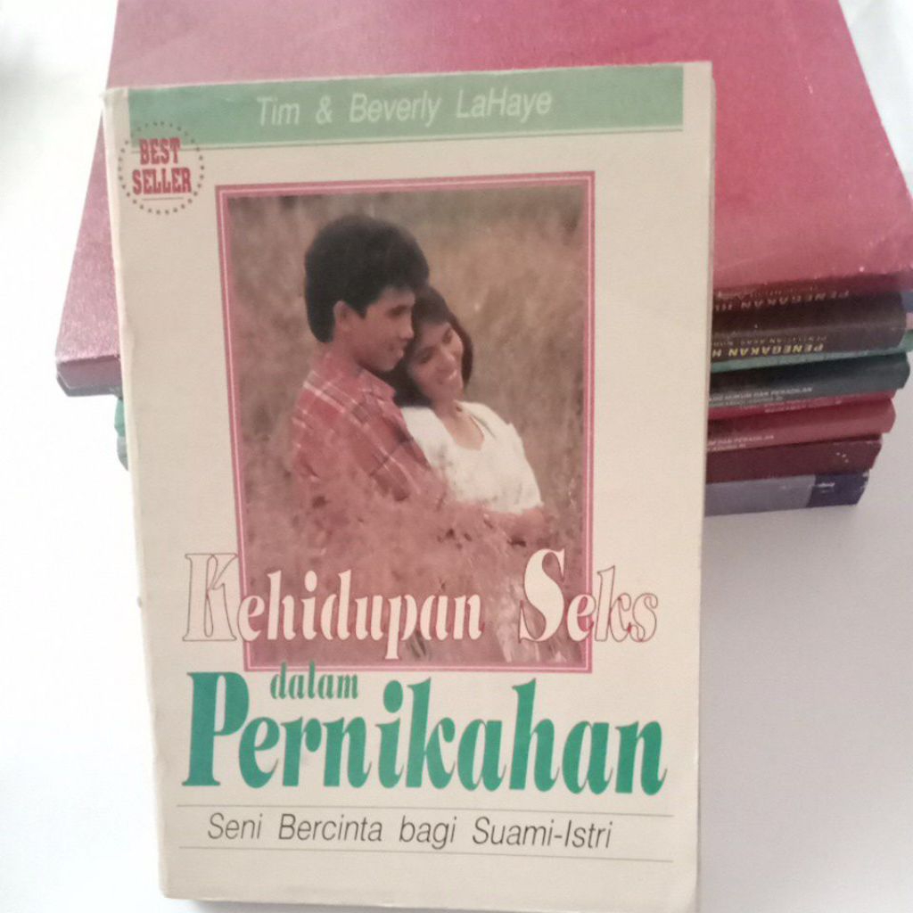 BUKU KEHIDUPAN SEKS DALAM PERNIKAHAN
