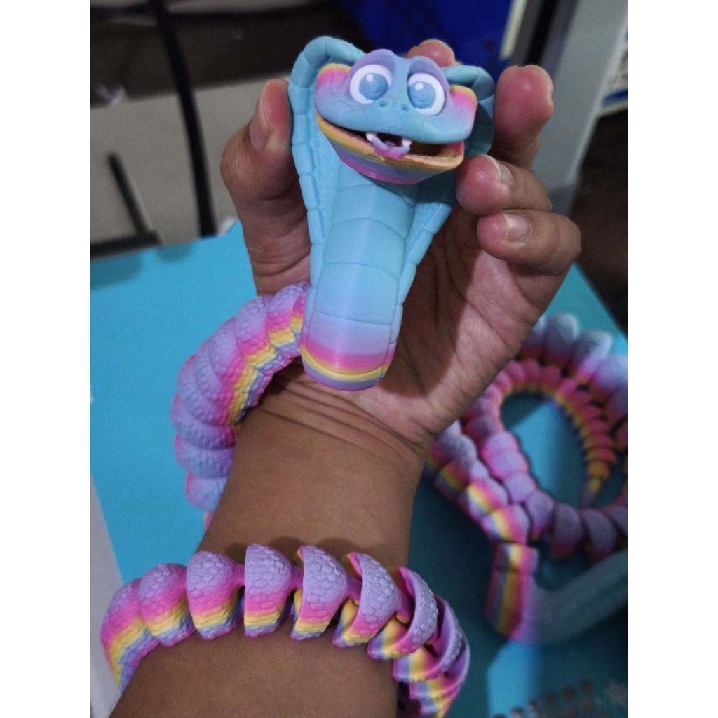 Mainan Lucu Ular King Cobra Rainbow