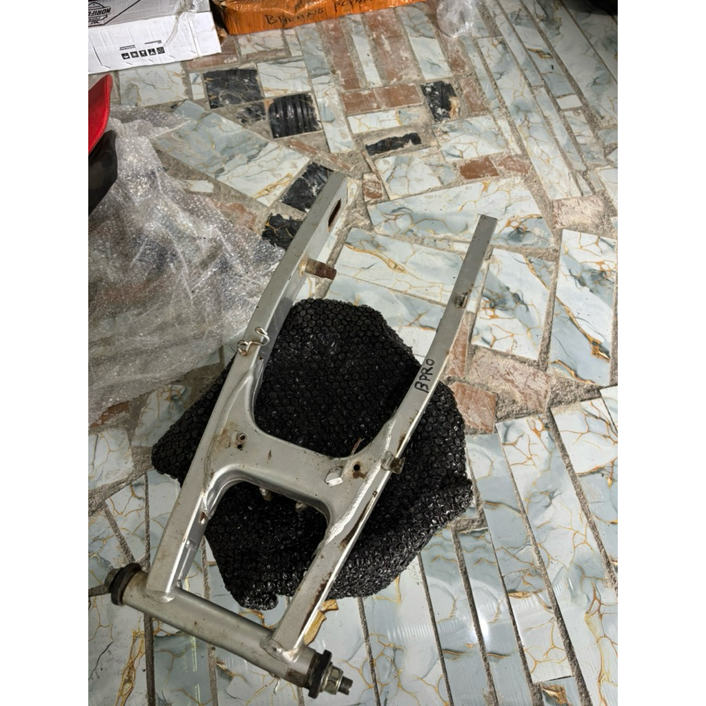 arm standar crf150l