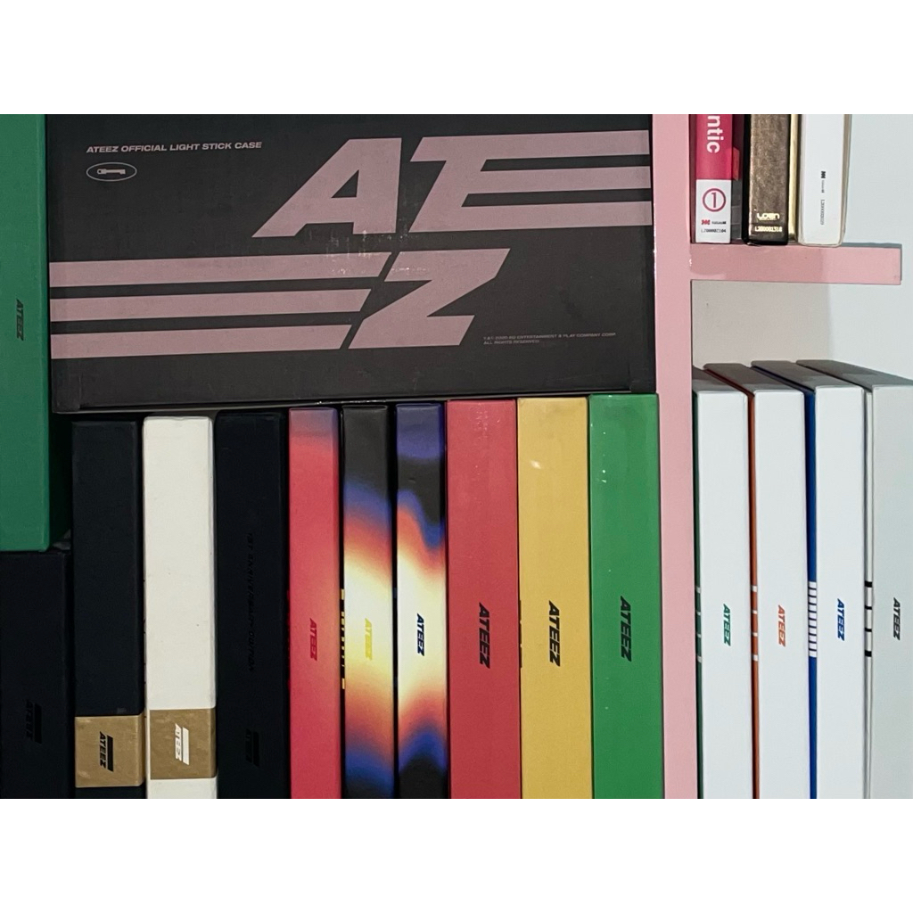 ATEEZ ALBUM ONLY PC PHOTOCARD OFFICIAL LIGHTSTICK LIGHTINY CASE