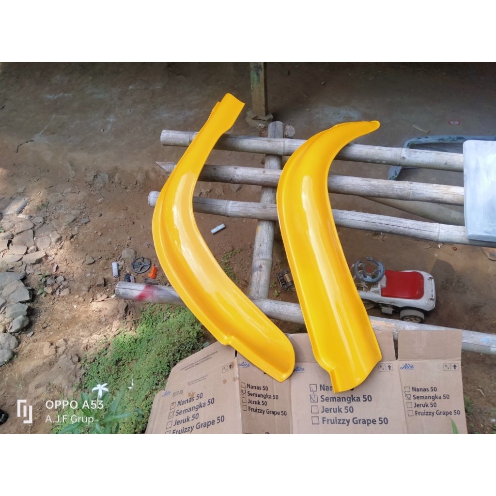 Slebor depan truck Canter standar