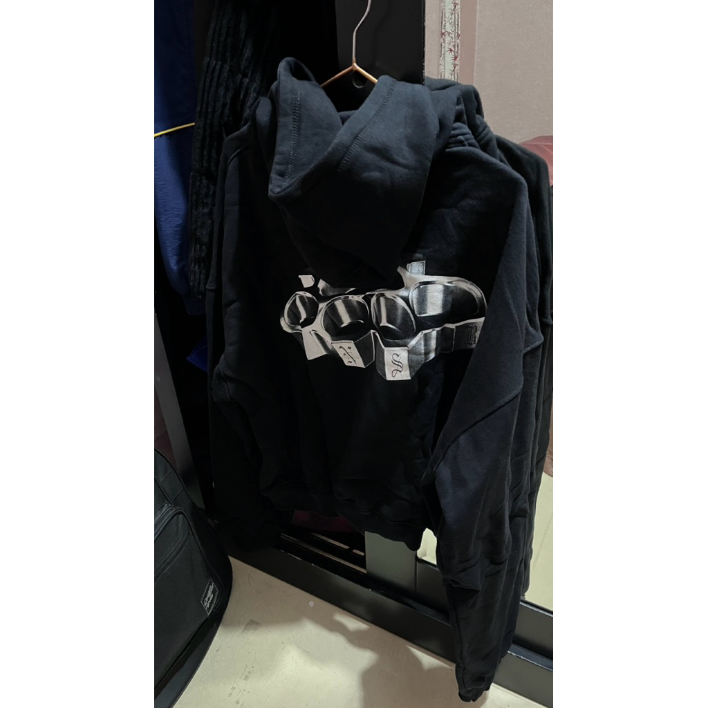 snsb second sz L hoodie only