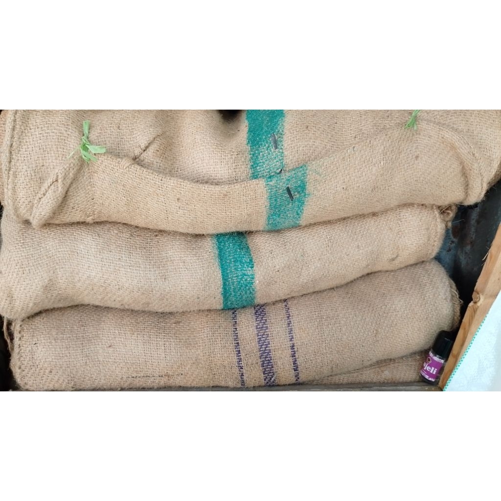 karung goni tabal100 kilo bekas kopi satu iket isi 10