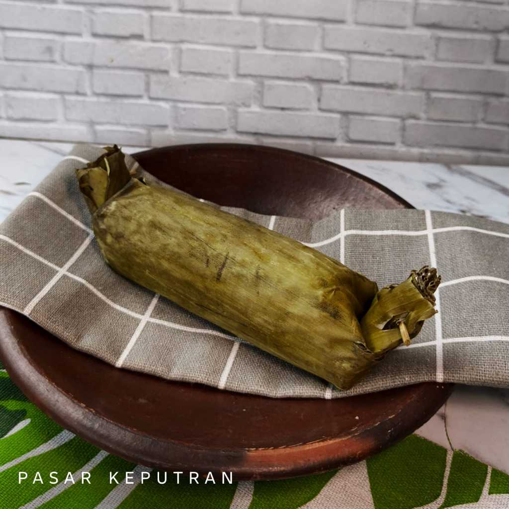 lontong/lontong daun pisang 1 pcs