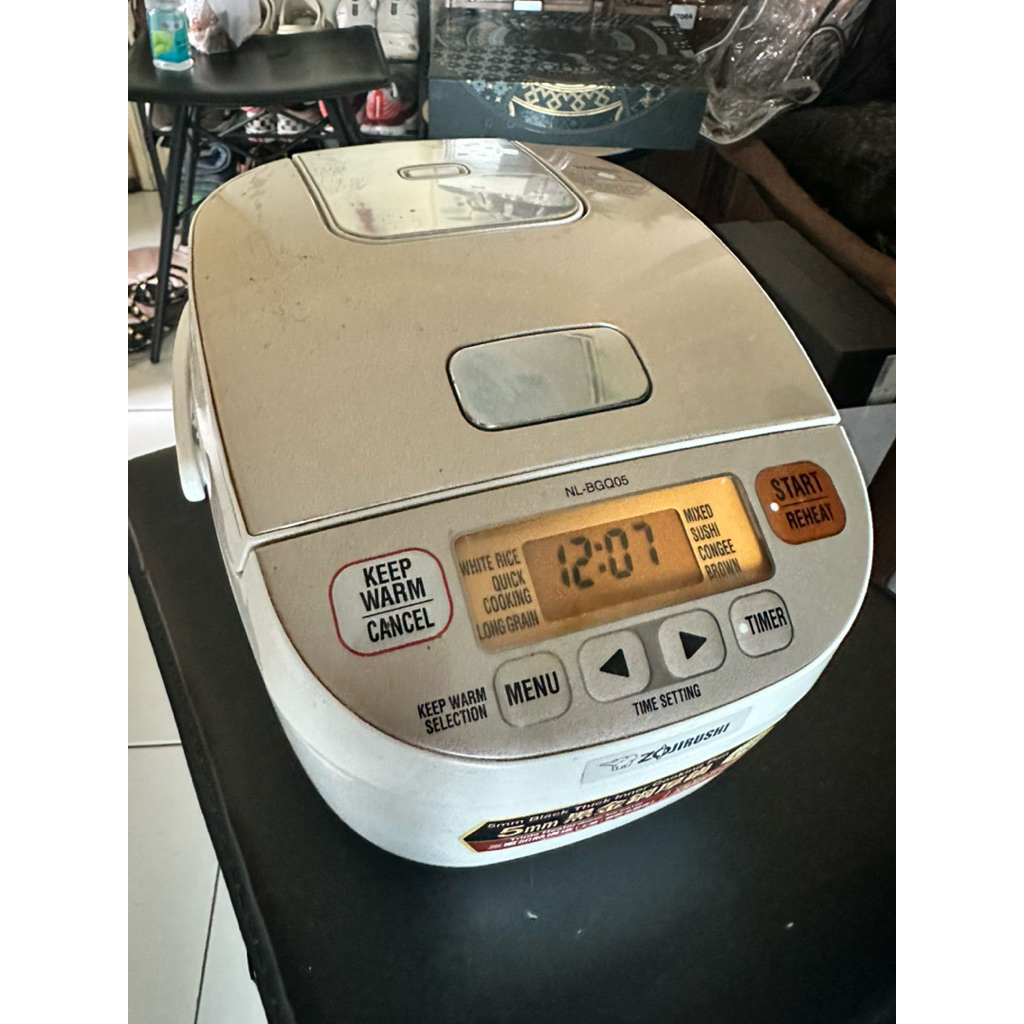 preloved zojirushi rice cooker 0.5 L