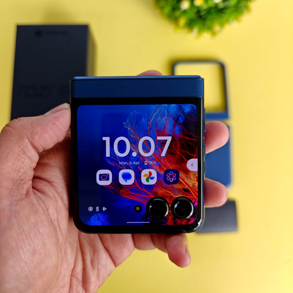Motorola Razr 60 8/256gb 5G fullset resmi indonesia HP bekas murah