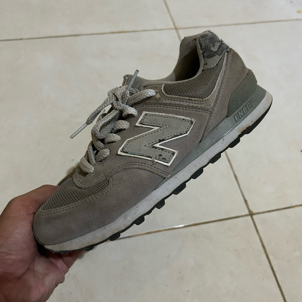 New Balance 574 Abu Monyet Preloved