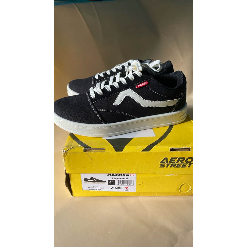 Aerostreet massive low 2.0 hitam NEW original