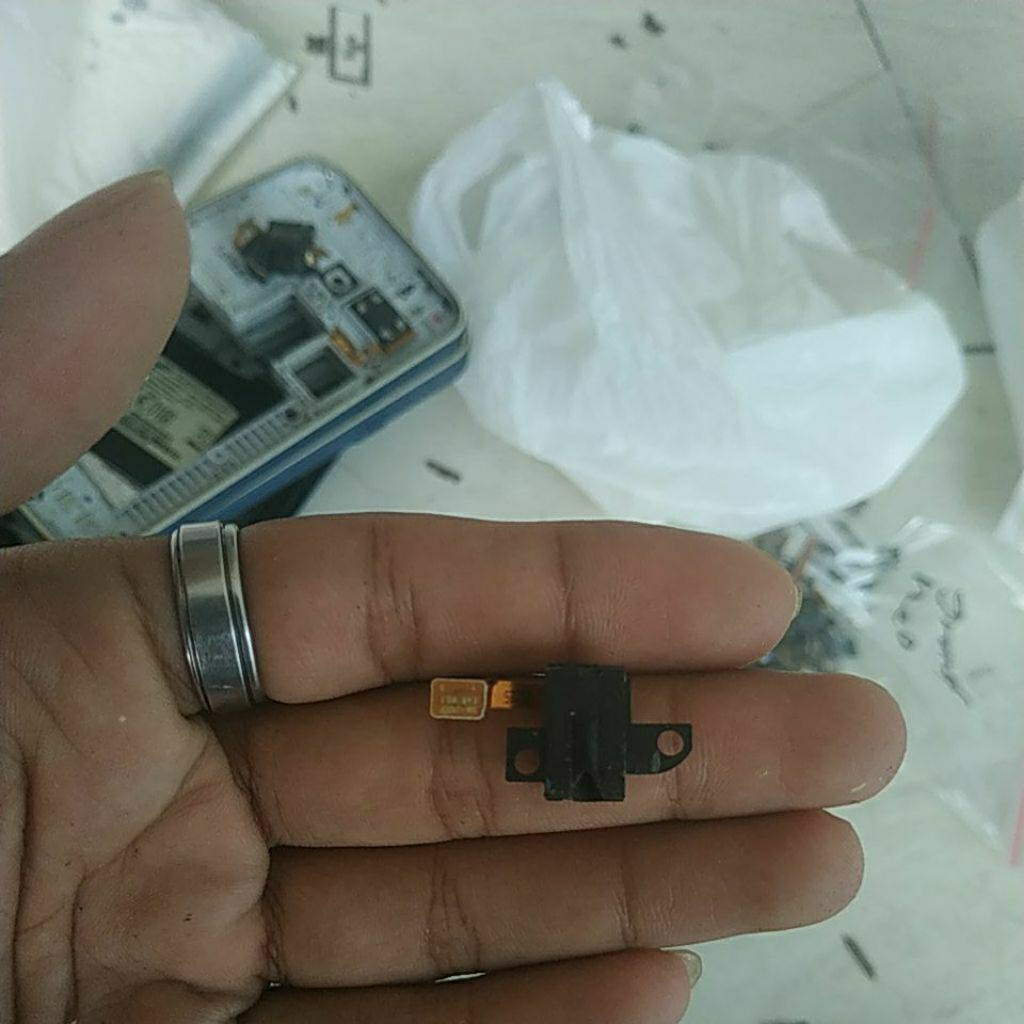 fleksibel headset bekas samsung j1/j100