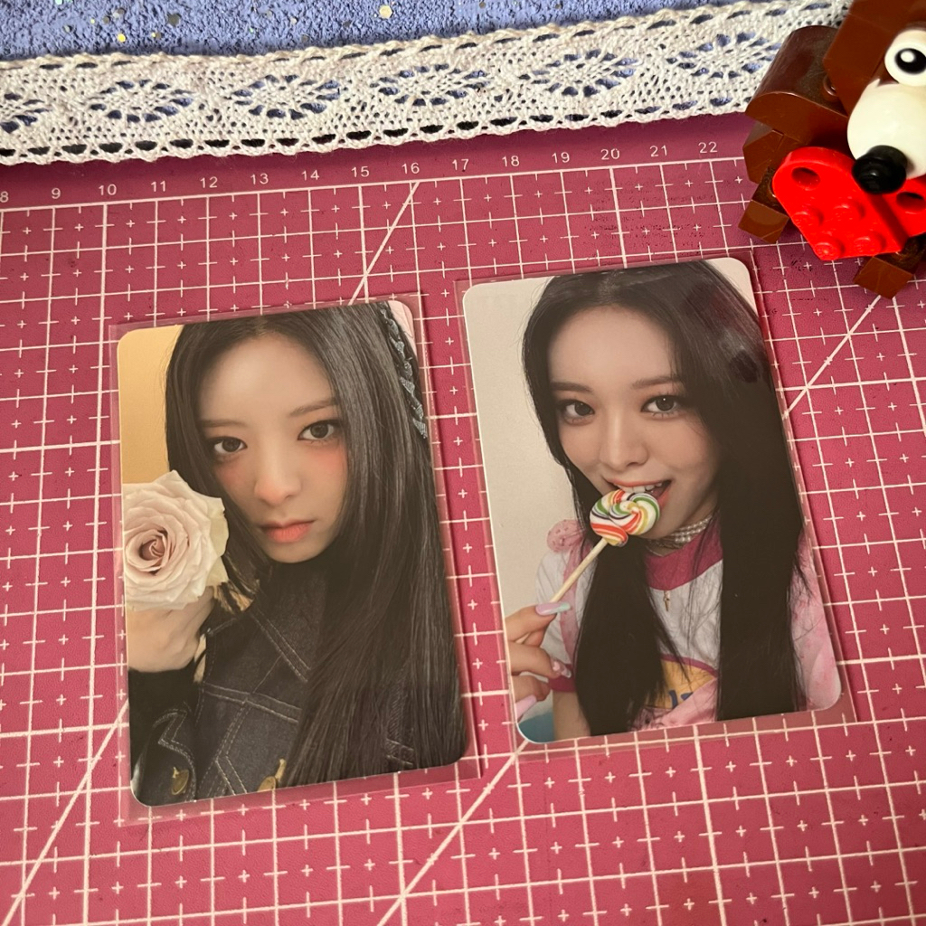 PHOTOCARD OFFICIAL YUNA ITZY