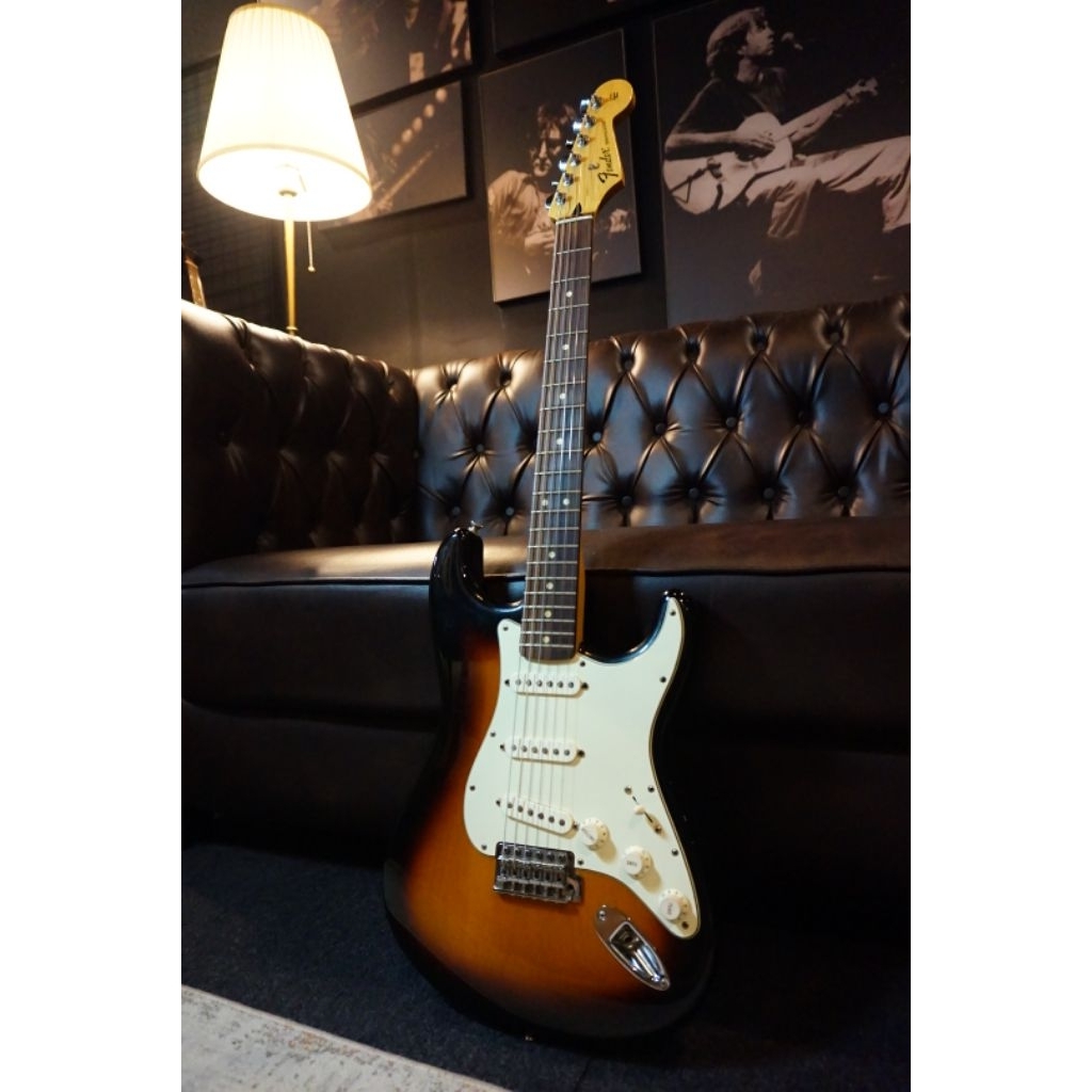 Fender Stratocaster Standard Mexico 2016 Mulus