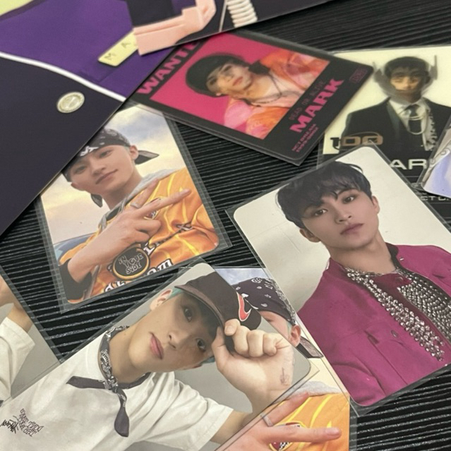 PHOTOCARD POSTCARD OFFICIAL MARK LEE