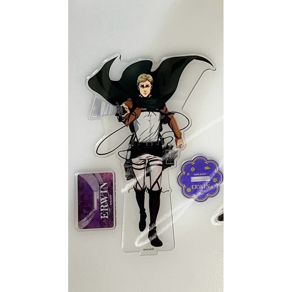 standee official Attack on titan Erwin Smith
