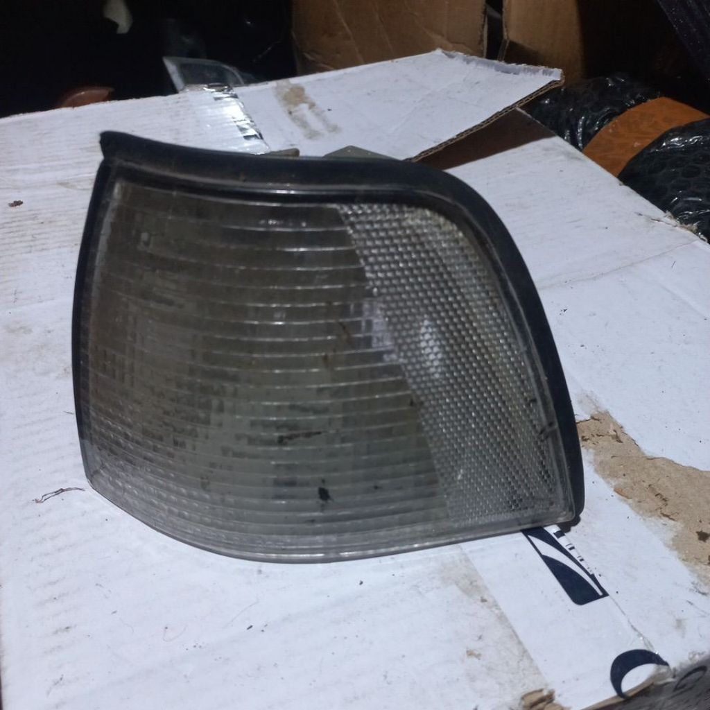 LAMPU SEIN KIRI BMW E36