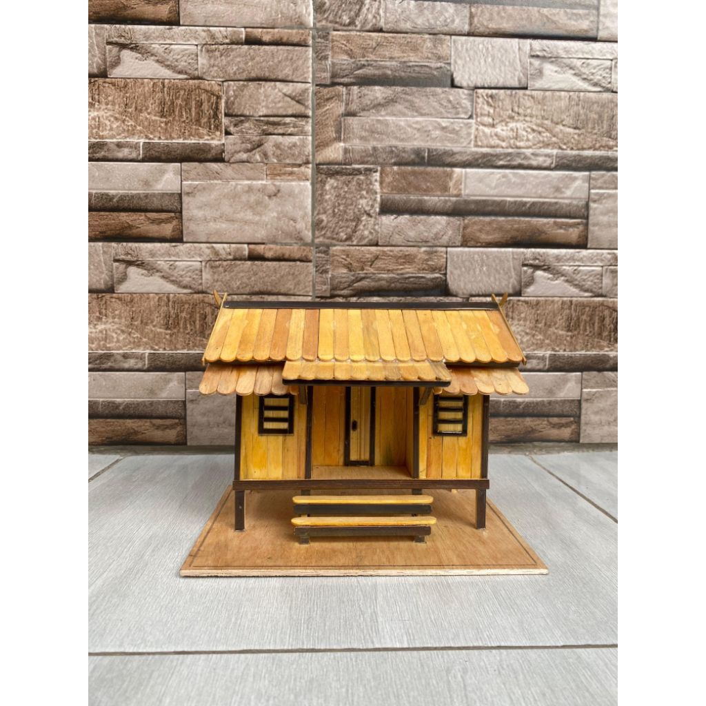 RUMAH ADAT CAPIT GUNTING TRADISIONAL MINIATUR KHAS SUNDA JAWA BARAT