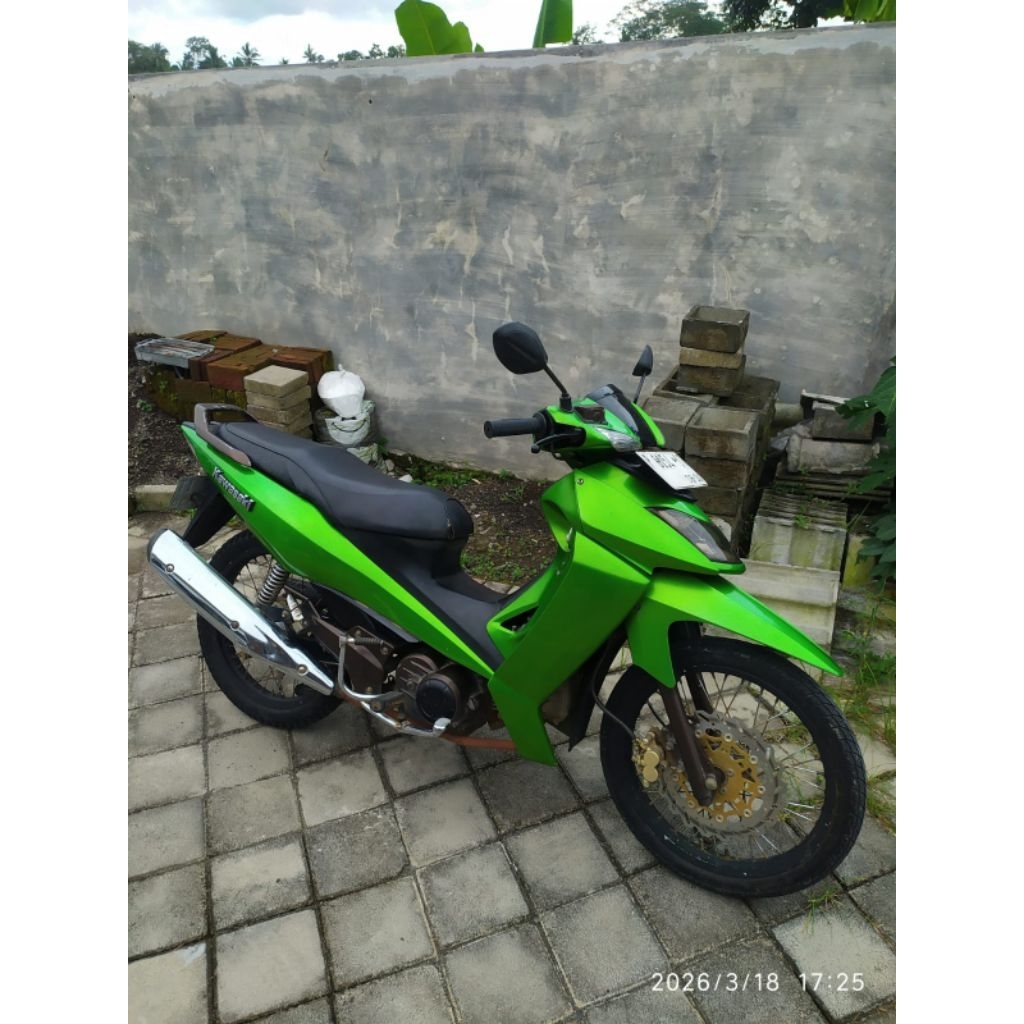 Motor Kawasaki ZX Tahun 2005 Lengkap STNK BPKB