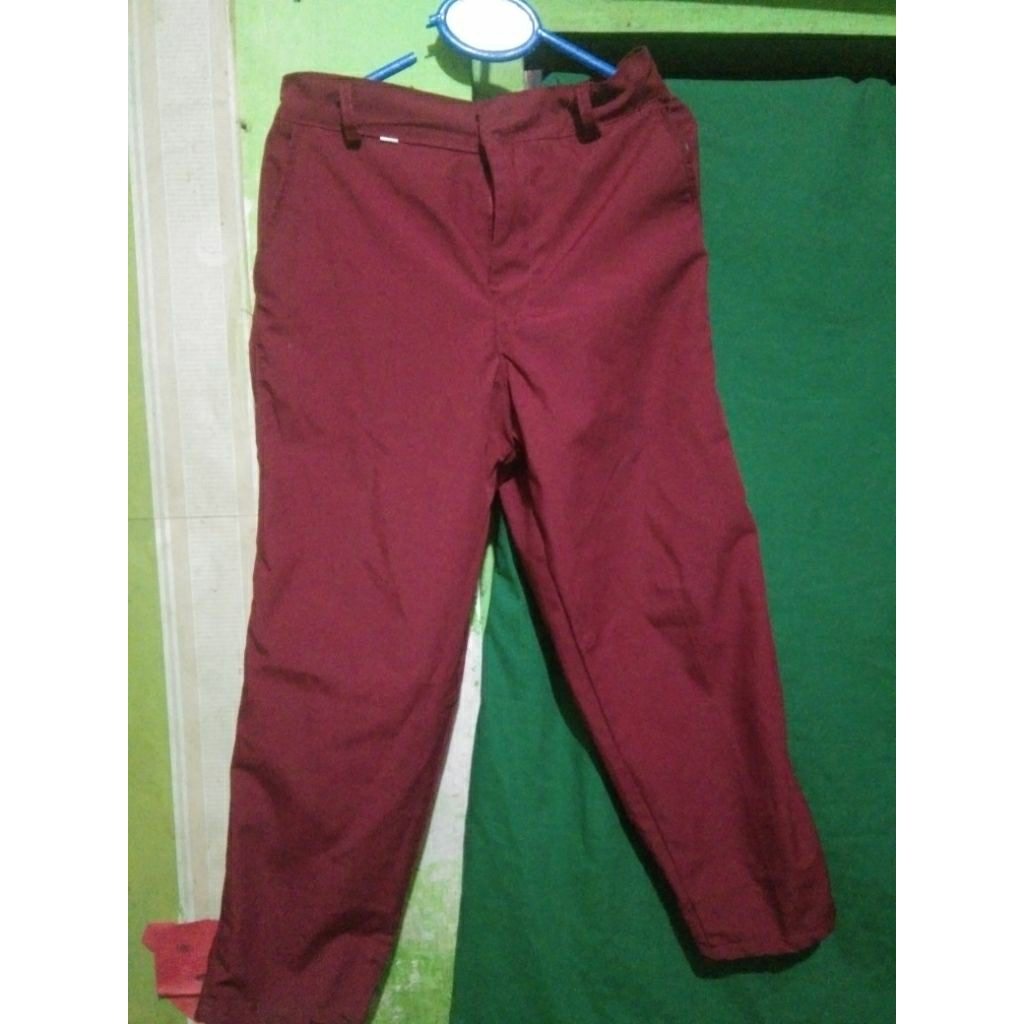 Preloved Pl Seragam Celana Pramuka dan Merah Anak Laki