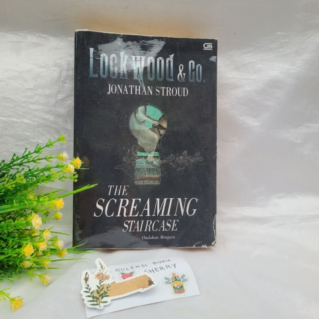 Novel Lockwood and Co #1 : The Screaming Staircase Jonathan Stroud