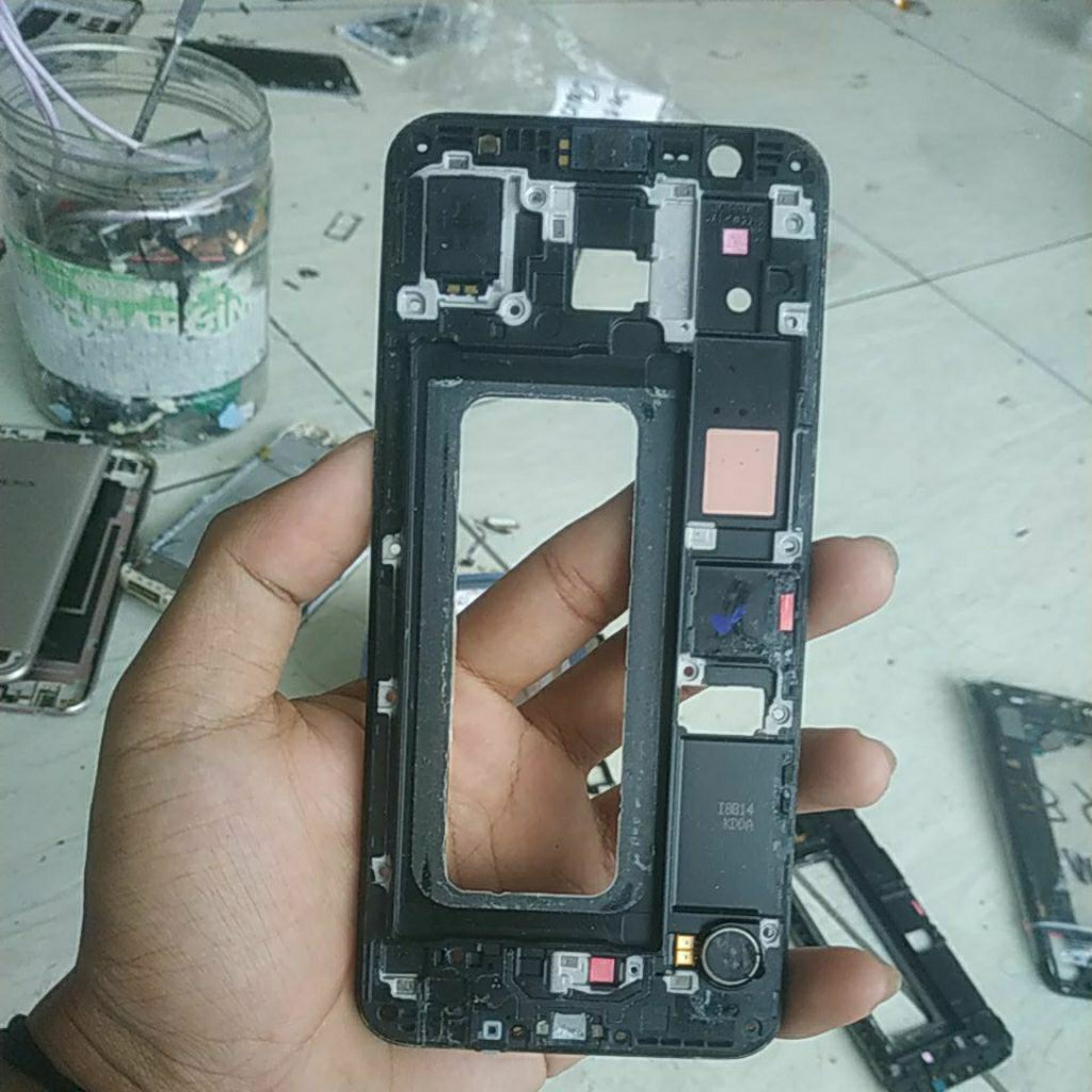 frame bekas samsung j6 prime dapat sesuai gambar