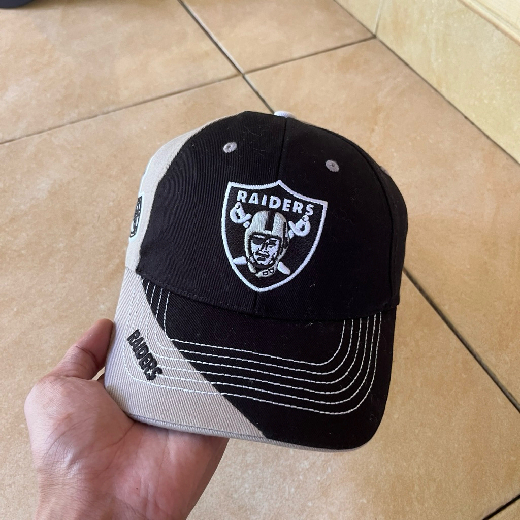 topi raiders