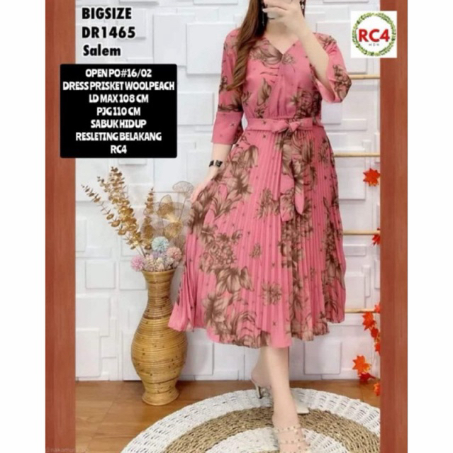 dress plisket motif bunga