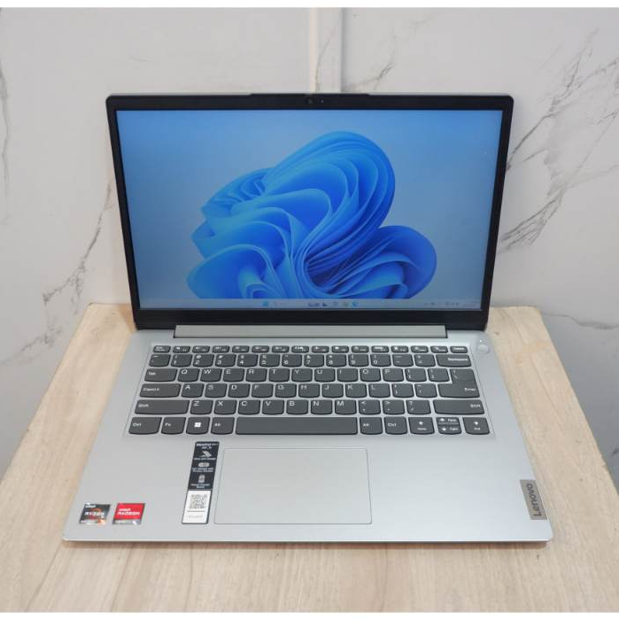 Laptop Lenovo Ideapad Slim 3 AMD Ryzen 3 4300U Ram 8Gb Ssd 256Gb Silver Windows 11