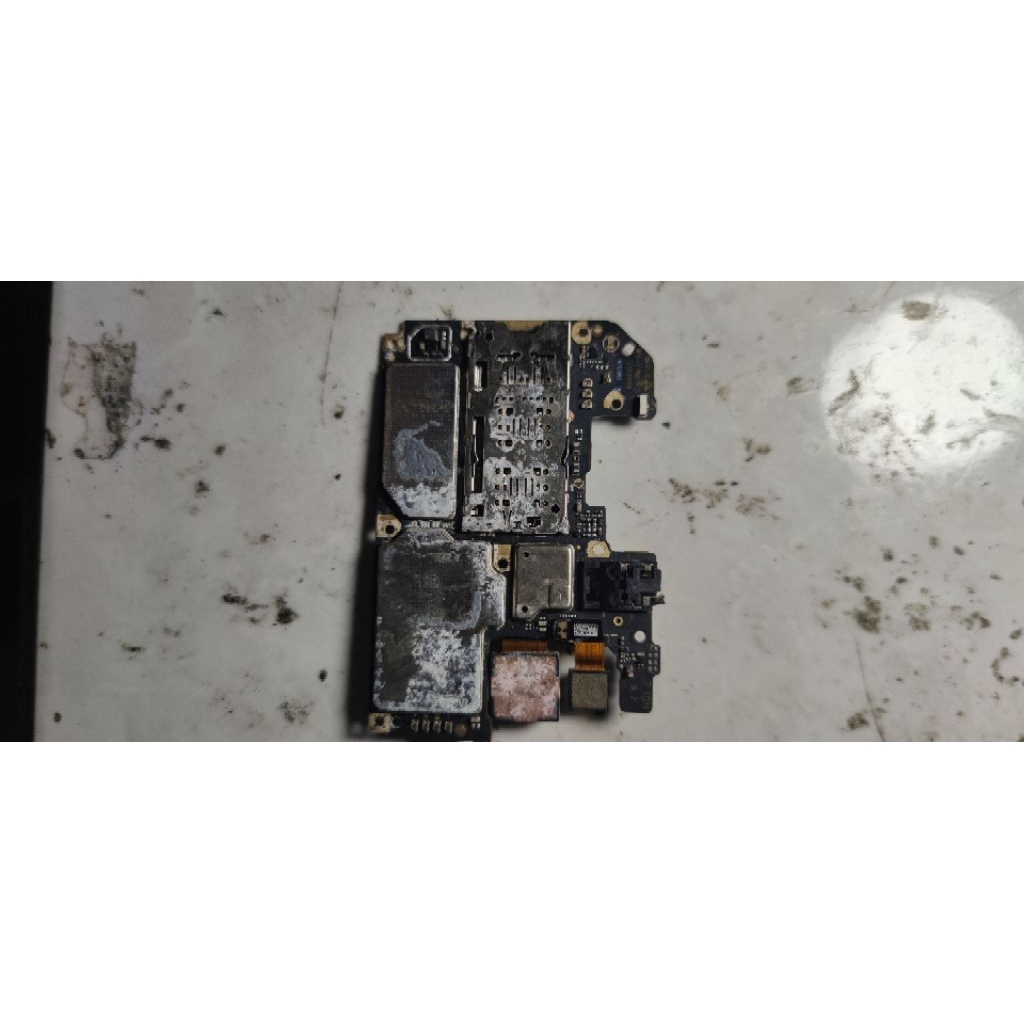 MESIN POCO M3 4/64 KONDISI SEPERTI DI FOTO MINUS TIDAK ADA LAYANAN, SPEAKER OFF, WIFI AMAN, KELENGKA