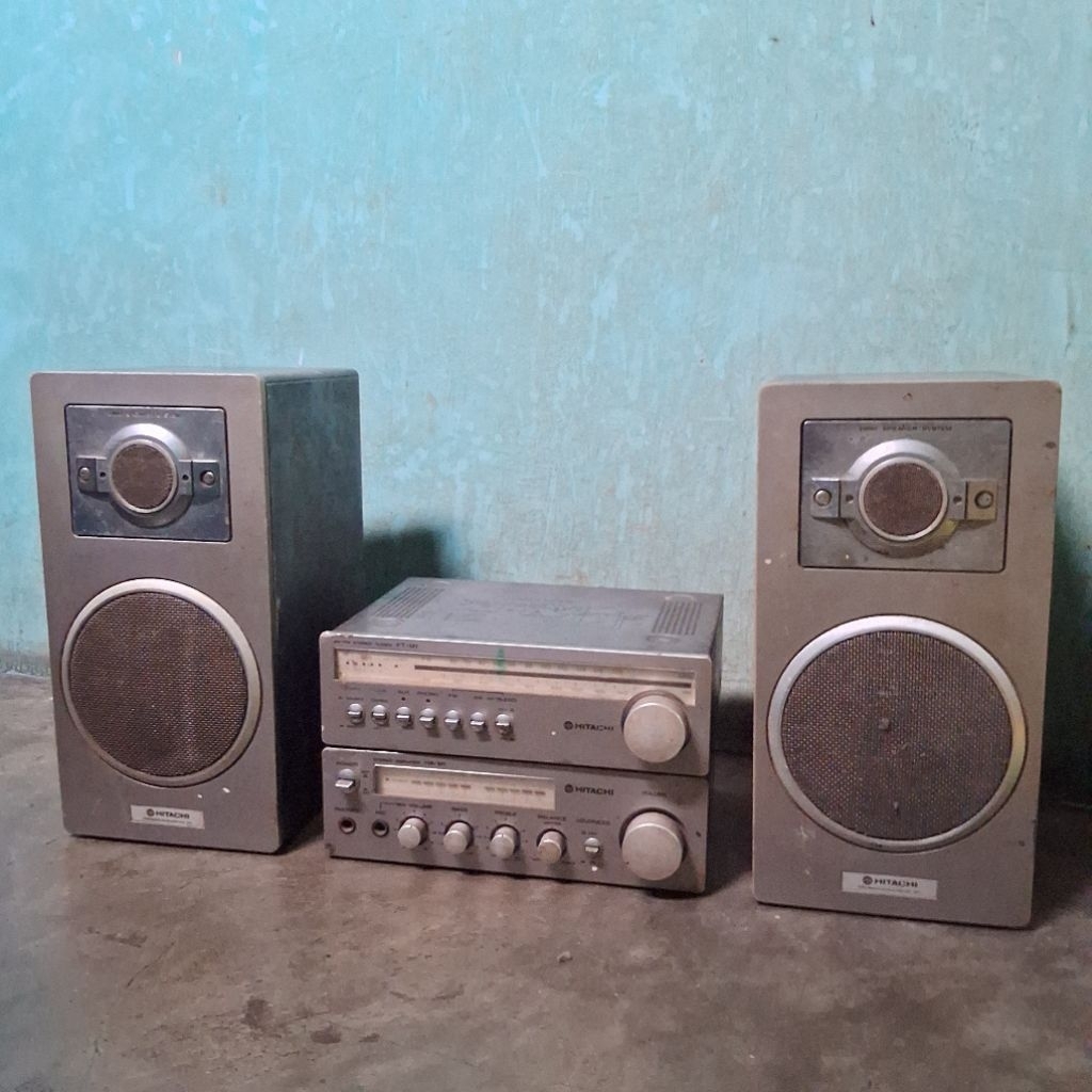 radio hitachi jadul