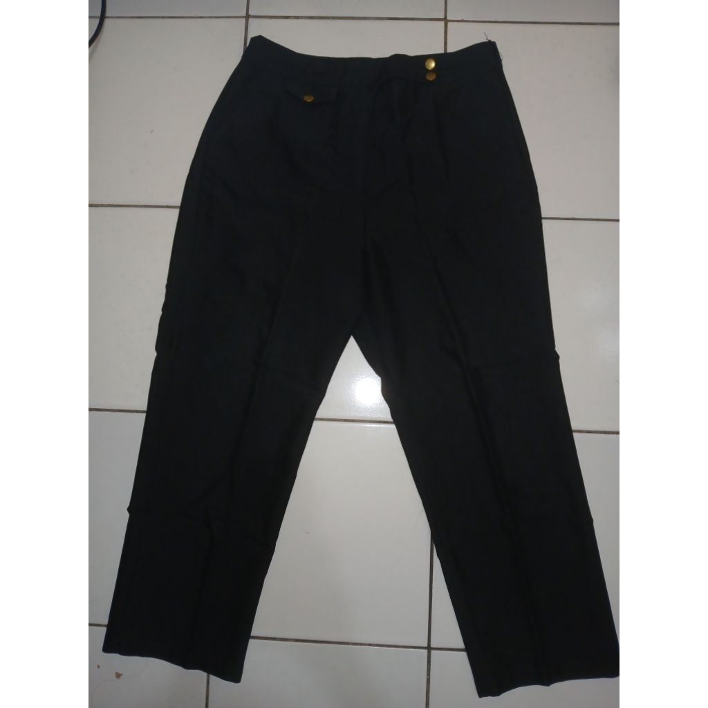 CELANA BAHAN ET CETERA (PRELOVED)