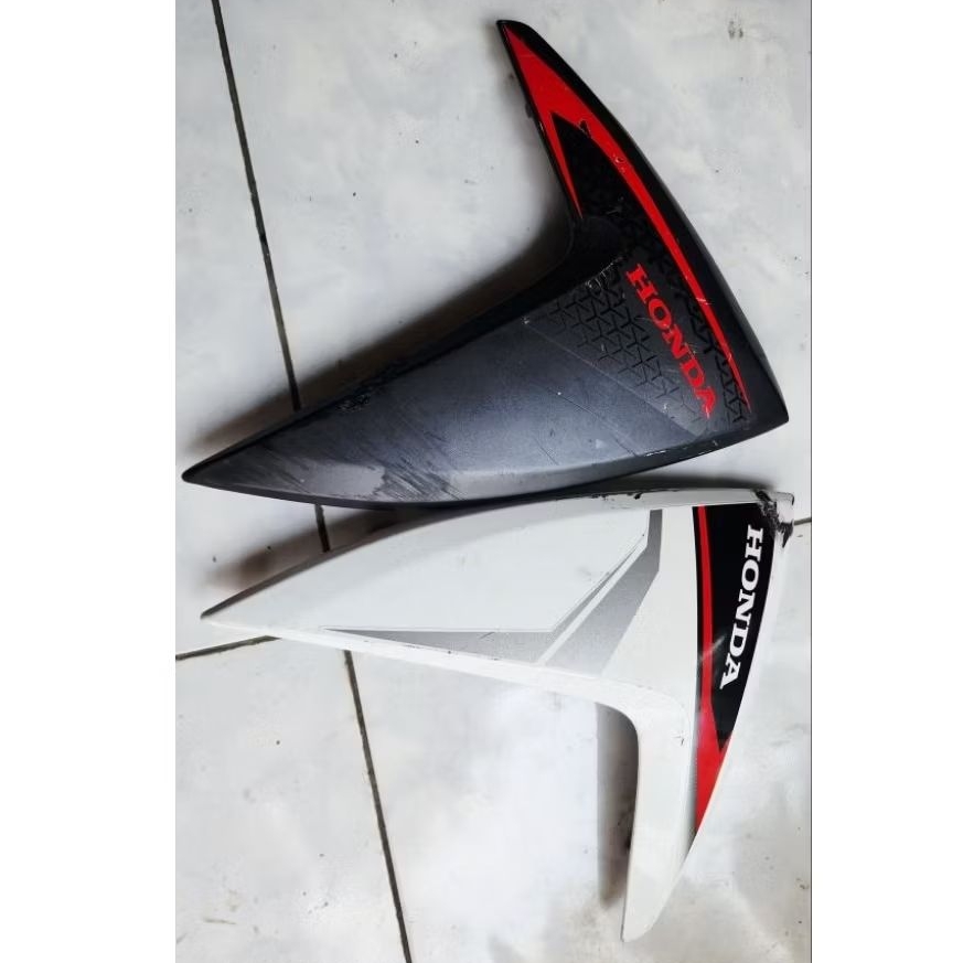 Sayap / sirip Honda vario 110 FI Remote || Cover sayap depan Honda Vario FI original second