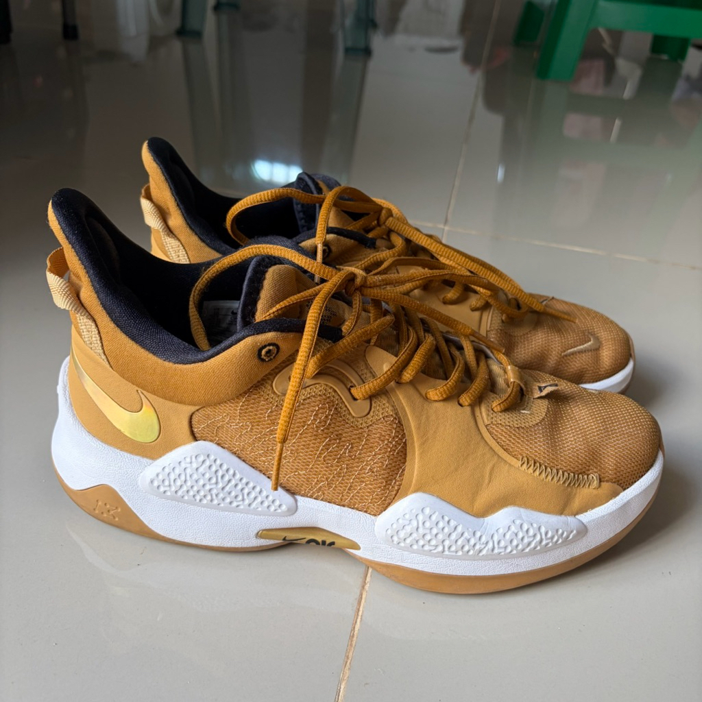 BATAM ONLY Jual Sepatu Basket Nike PG 5 Wheat Gold ORIGINAL Kondisi 90%