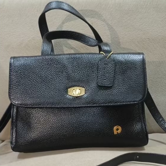 TAS SELEMPANG PAPILLON SEKEN WARNA HITAM LIKE NEW
