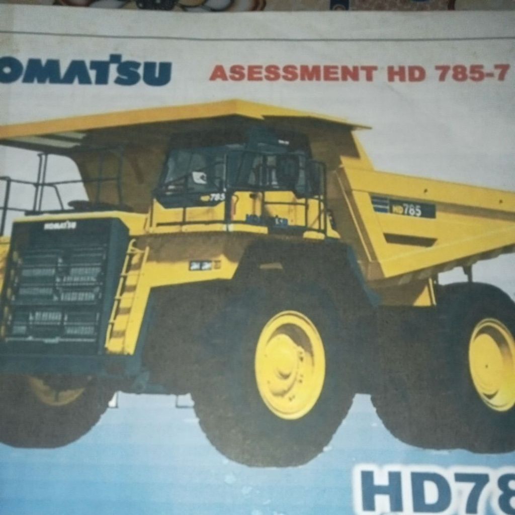 Buku pelatihan HD 785-7