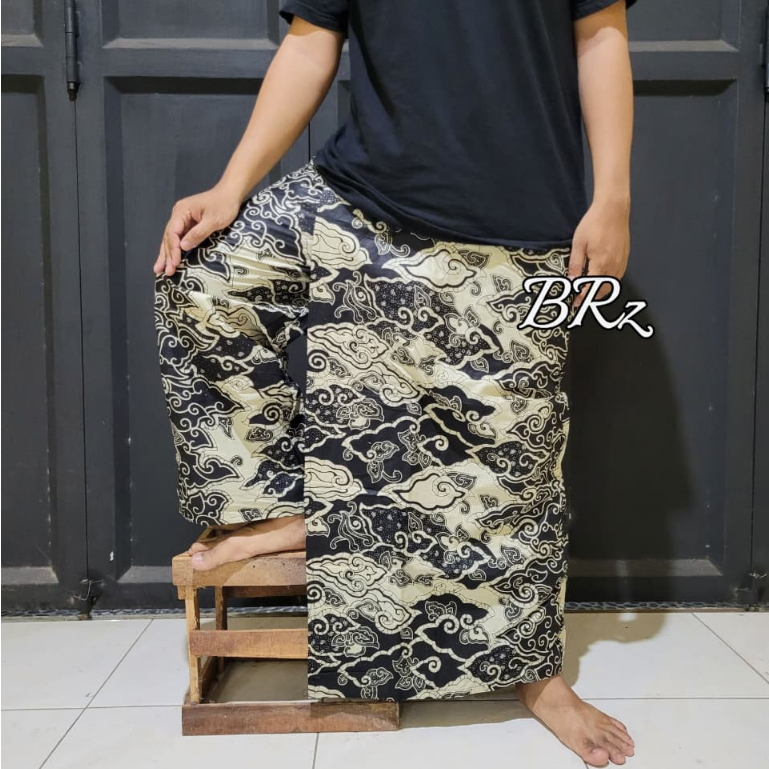 Sarung Celana Batik Motif Mega Mendung