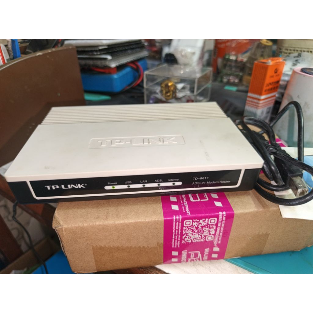 TP-LINK TD-8817 ADSL2+ ENTHERNET/USB MODEM ROUTER - SECOND/BEKAS